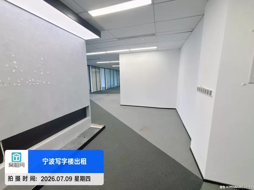 宁波5号线出口宁兴国贸大厦635平米精装修正电梯口位置超级好,租金单价2元/平米/天(图3) 宁波5号线出口宁兴国贸大厦635平米精装修正电梯口位置超级好,租金单价2元/平米/天(图3)