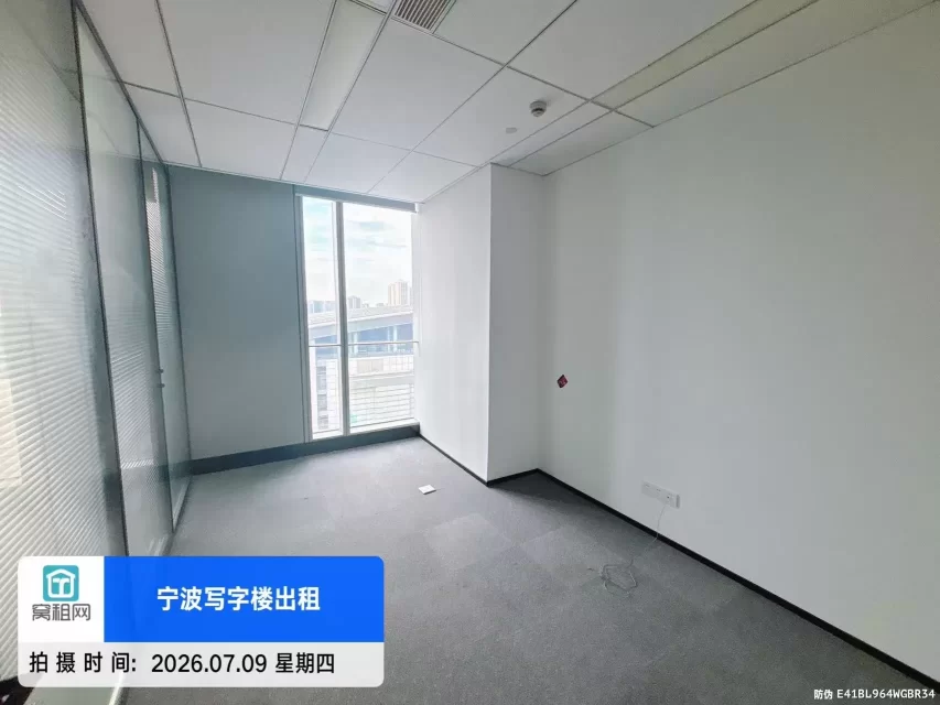 宁波5号线出口宁兴国贸大厦635平米精装修正电梯口位置超级好,租金单价2元/平米/天(图9) 宁波5号线出口宁兴国贸大厦635平米精装修正电梯口位置超级好,租金单价2元/平米/天(图9)