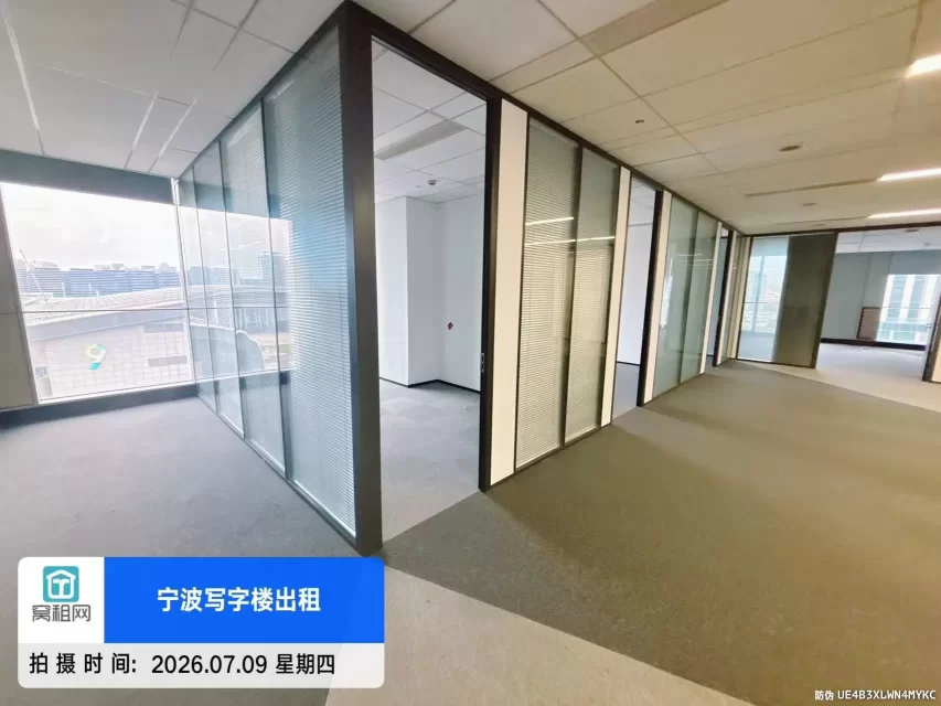 宁波5号线出口宁兴国贸大厦635平米精装修正电梯口位置超级好,租金单价2元/平米/天(图8) 宁波5号线出口宁兴国贸大厦635平米精装修正电梯口位置超级好,租金单价2元/平米/天(图8)