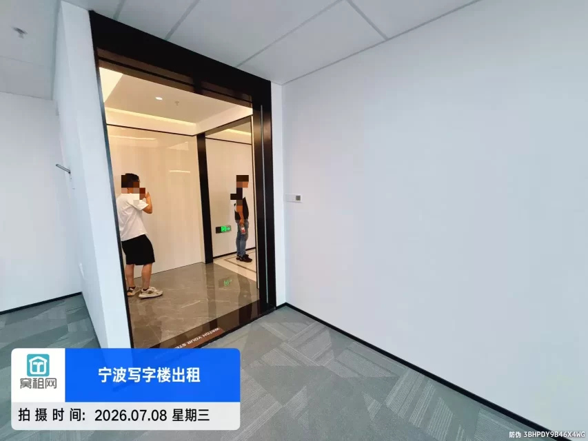 宁波鄞州区大润发超市附近云景中心出租97平米全新装修办公室5350元(图8) 宁波鄞州区大润发超市附近云景中心出租97平米全新装修办公室5350元(图8)