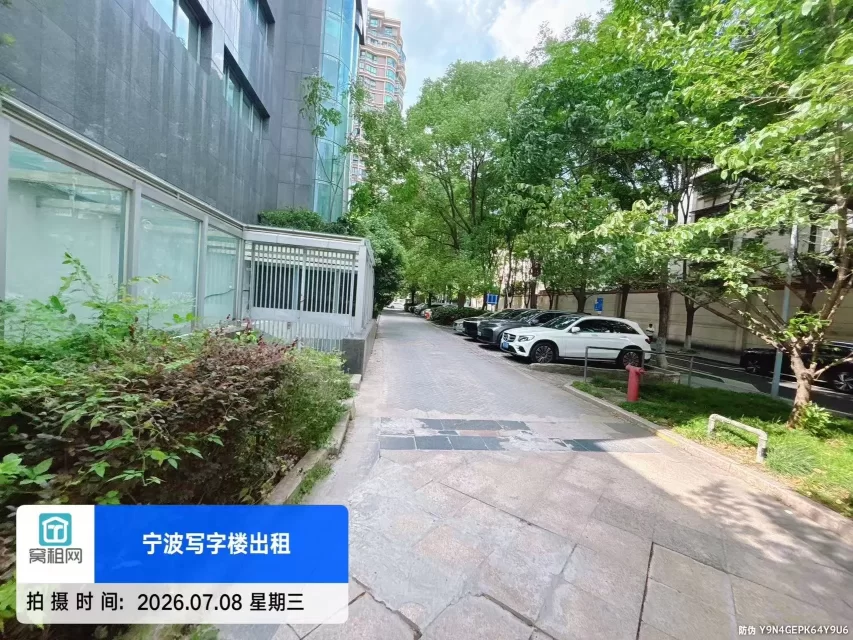 宁波百丈路兴业大厦停车收费