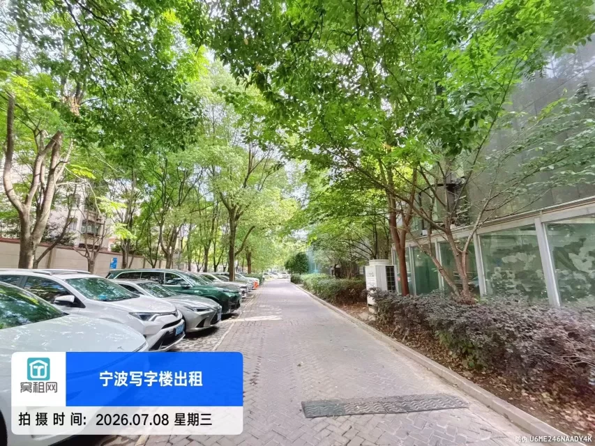 宁波百丈路兴业大厦停车收费