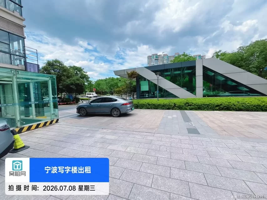 宁波东航大厦停车费标准多少？