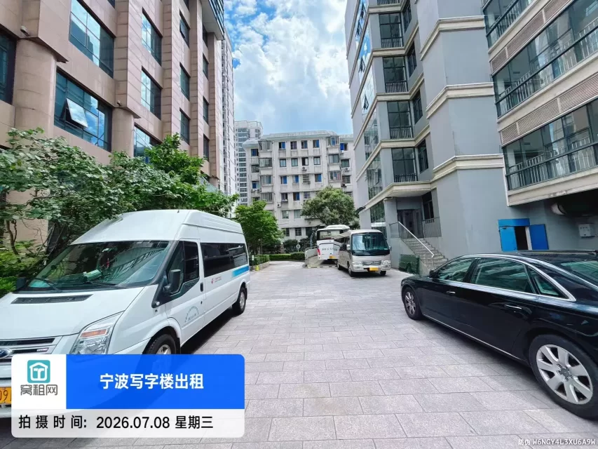 宁波东航大厦停车费标准多少？