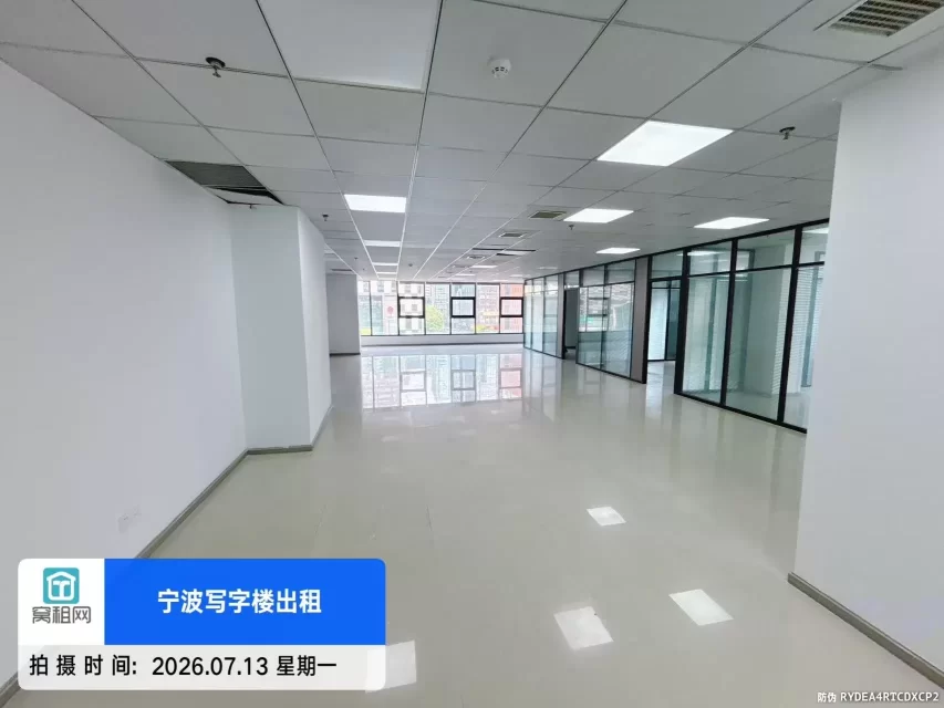 宁波创意空间335平米精装修办公室招租东南朝向