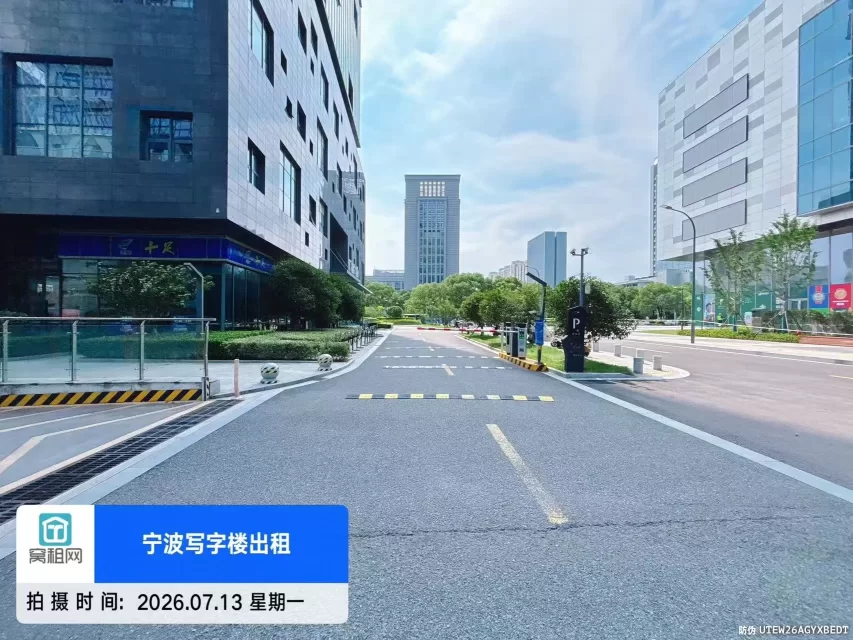 南部商务区3期广融大厦停车费多少(图2) 南部商务区3期广融大厦停车费多少(图3)