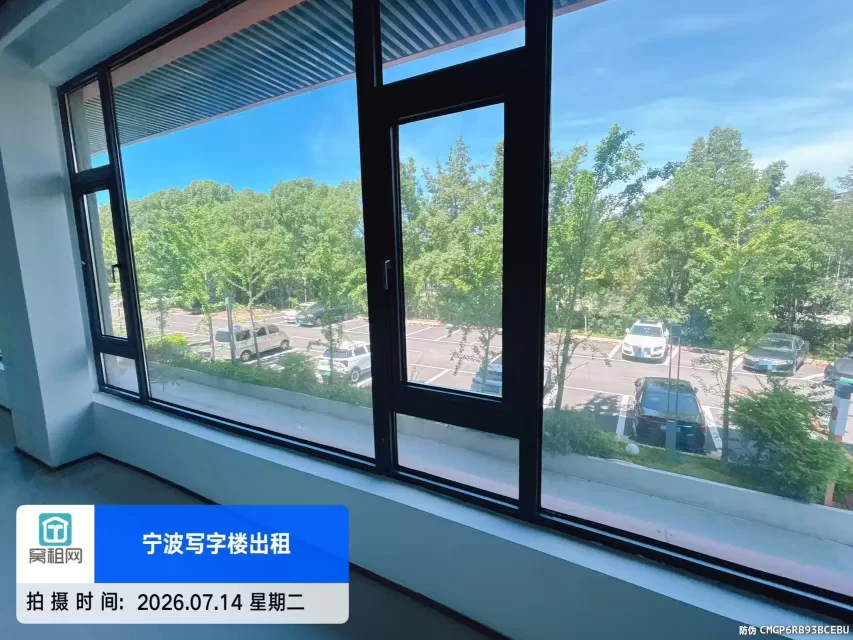 宁波高新区明空间2000平米1+2层出租西南朝向办公会所休闲