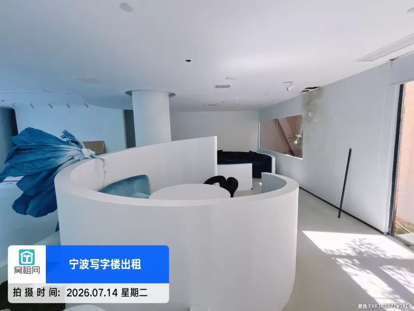 宁波高新区明空间2000平米1+2层出租西南朝向办公会所休闲