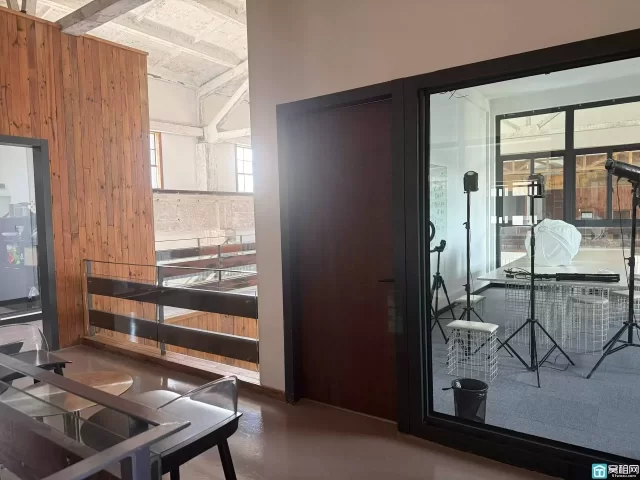 江北区洪塘创新设计中心350平精装出租