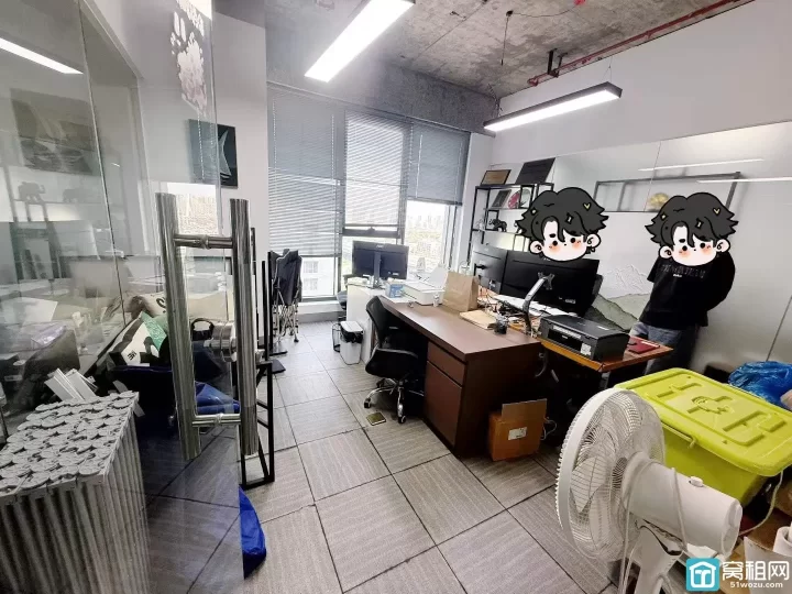 和荣大厦A座276平方，单价1.56元/平方/天4个玻璃隔间和超大通间办公区