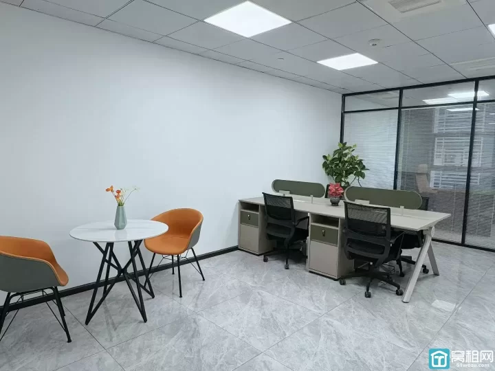 南部商务区3号线地铁口100米泰康大厦 78平方 带全套家具3800元/月