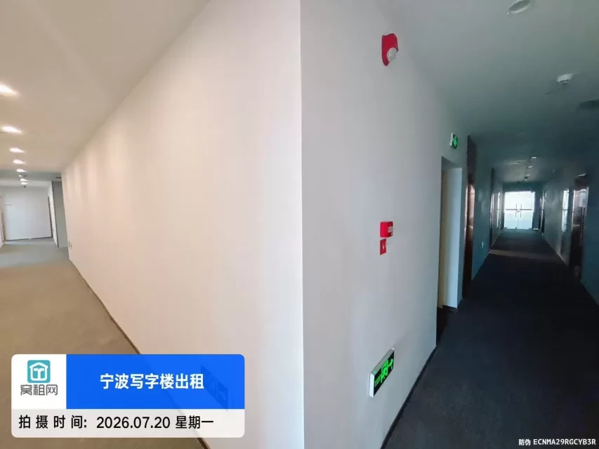 宁波杭州湾133.92平米精装修办公室招租月租金4073元