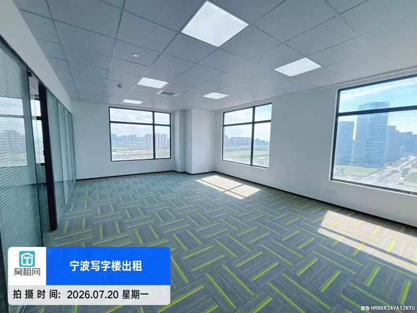 宁波杭州湾133.92平米精装修办公室招租月租金4073元