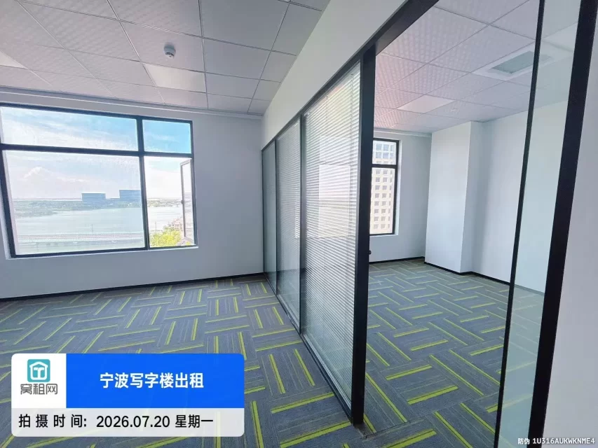宁波杭州湾写字楼绿地智创中心104平米湖景房出租2861元/月