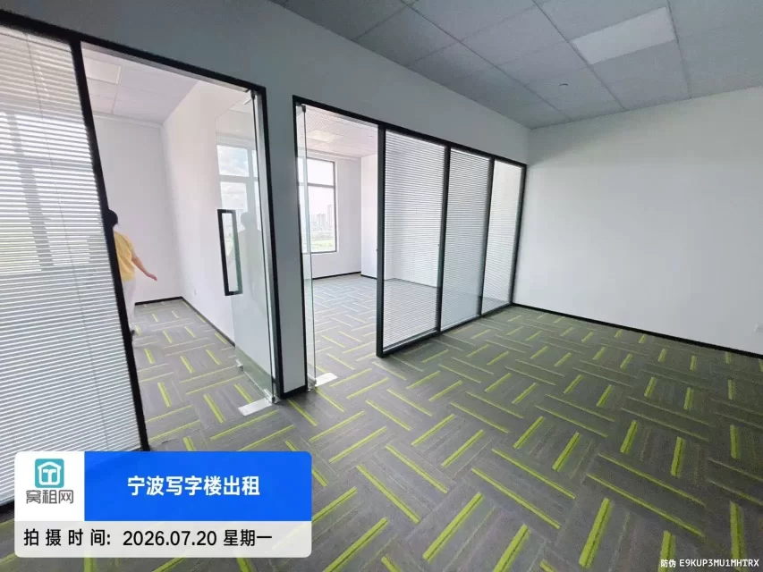 宁波绿地智创中心127.29平米精装修出租3485元朝南办公室