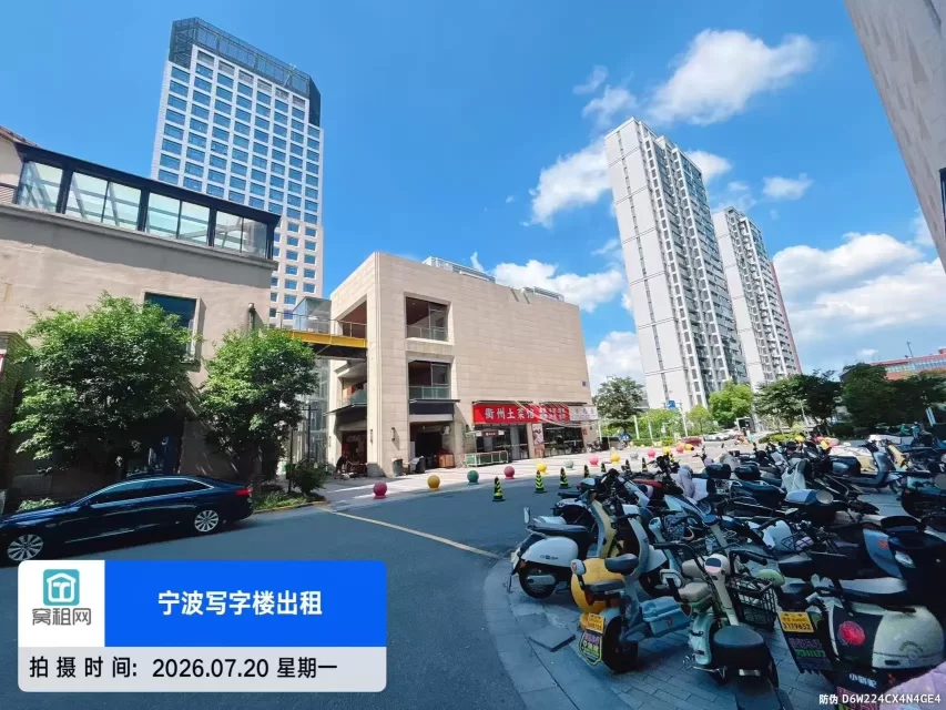 宁波杭州湾新区绿地创智中心停车包月收费多少？