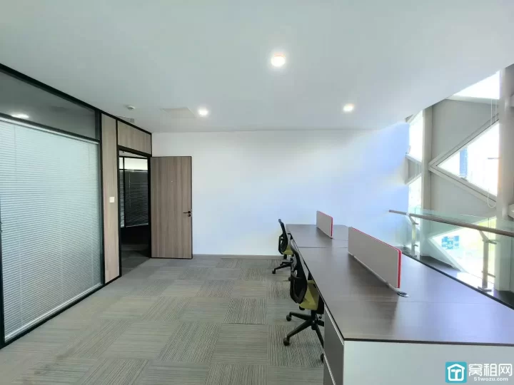宁波南部商务区南洋大厦40平全包小面积办公室出租，拎包入住