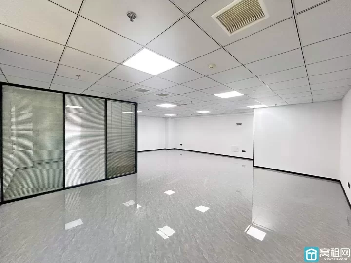 宁波海曙区高校归谷园111平，全新精装，一隔间，独立空调出租