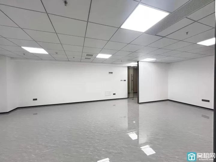 宁波海曙区高校归谷园111平，全新精装，一隔间，独立空调出租
