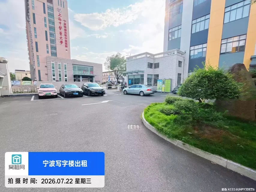 富亚达大厦(图9) 富亚达大厦(图10)