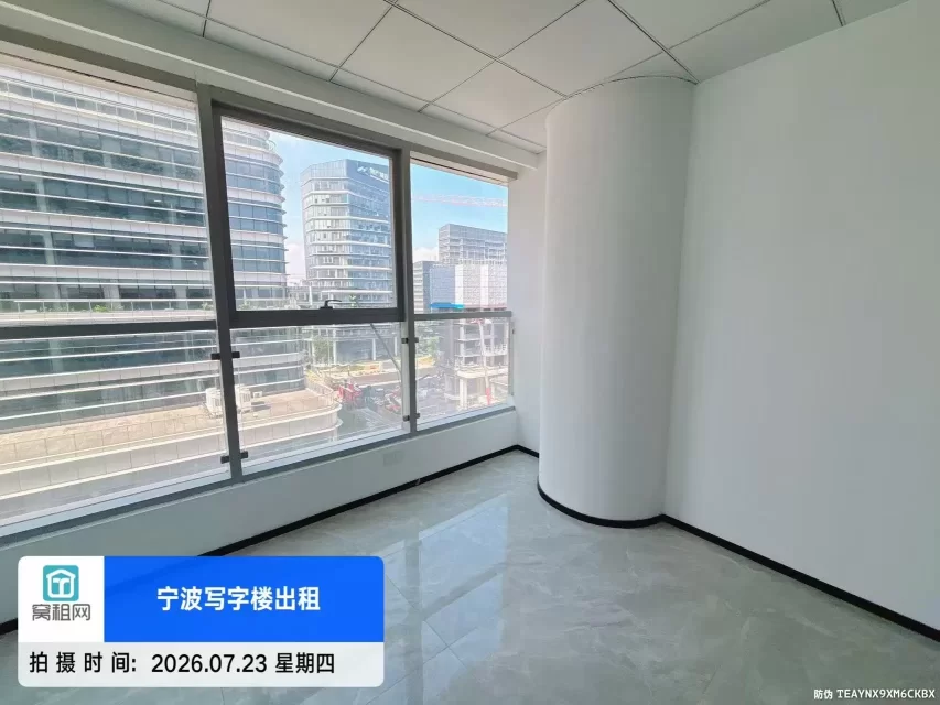 东部新城OPC小面积办公室出租1600一个月含物业费水电费
