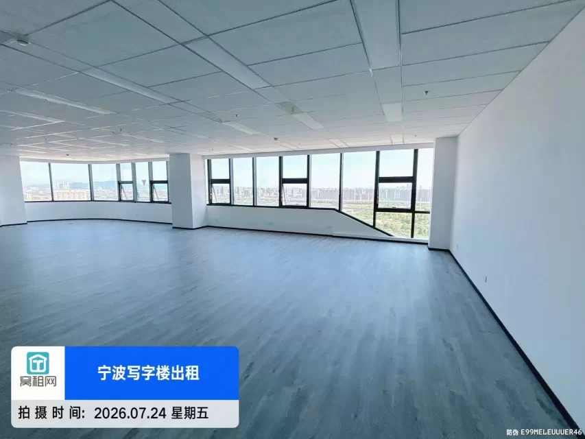 宁波甬江协调创新中心1号楼270平米高楼层写字楼出租东南朝向
