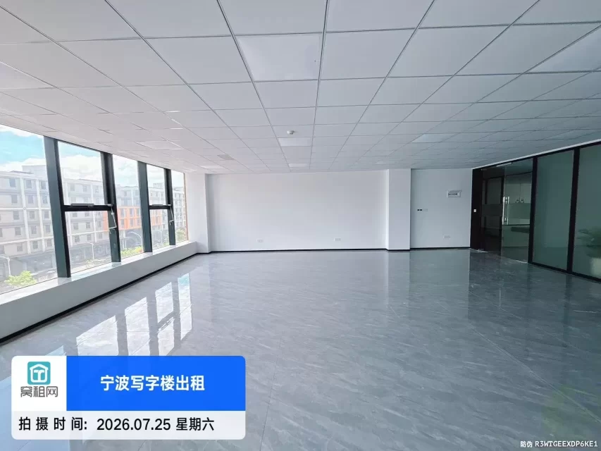 宁波集士港性价比办公楼251平米精装修朝南租金6200元出租