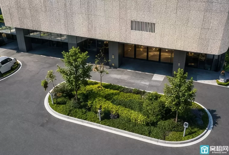 鄞州区三江口宁波塔|一楼688㎡临街旺铺出租(图1) 鄞州区三江口宁波塔|一楼688㎡临街旺铺出租(图1)