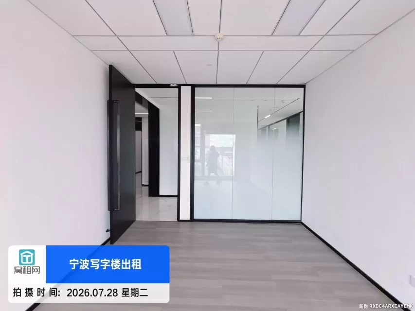 宁波姜山地铁口500米山河大厦35平米朝北精装修出租1757元/月
