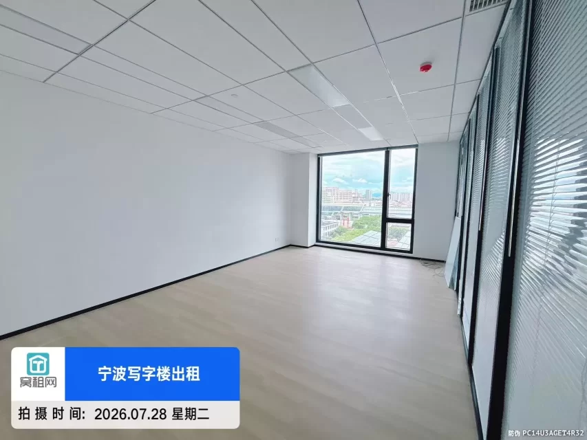 宁波鄞州区姜山地铁口山河大厦658平米东南朝向精装修办公室出租
