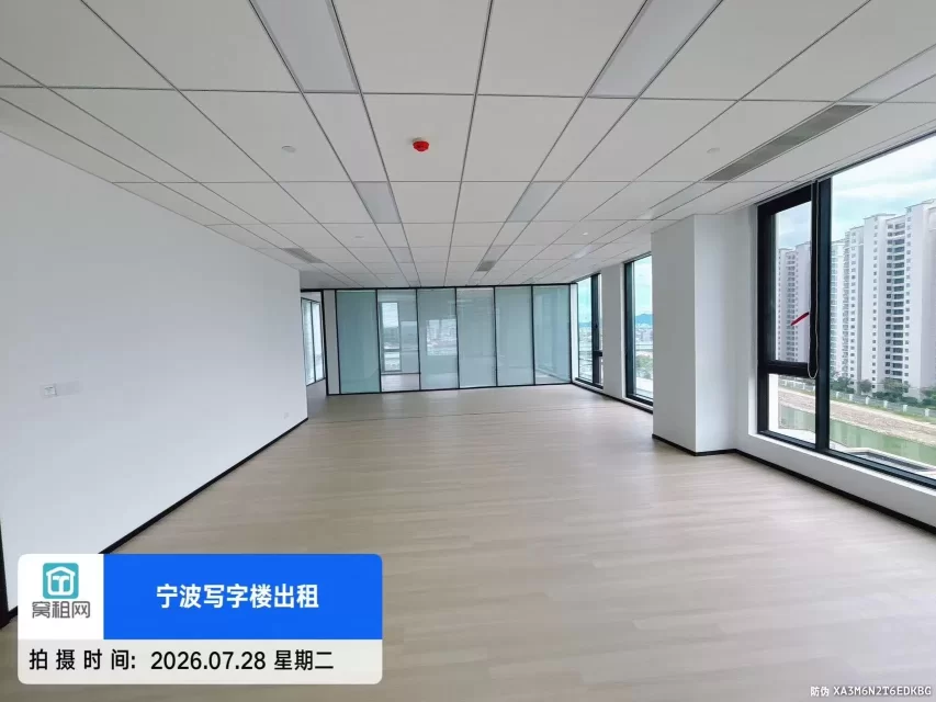 宁波鄞州区姜山地铁口山河大厦658平米东南朝向精装修办公室出租