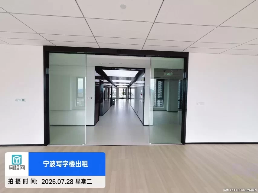宁波鄞州区姜山地铁口山河大厦658平米东南朝向精装修办公室出租