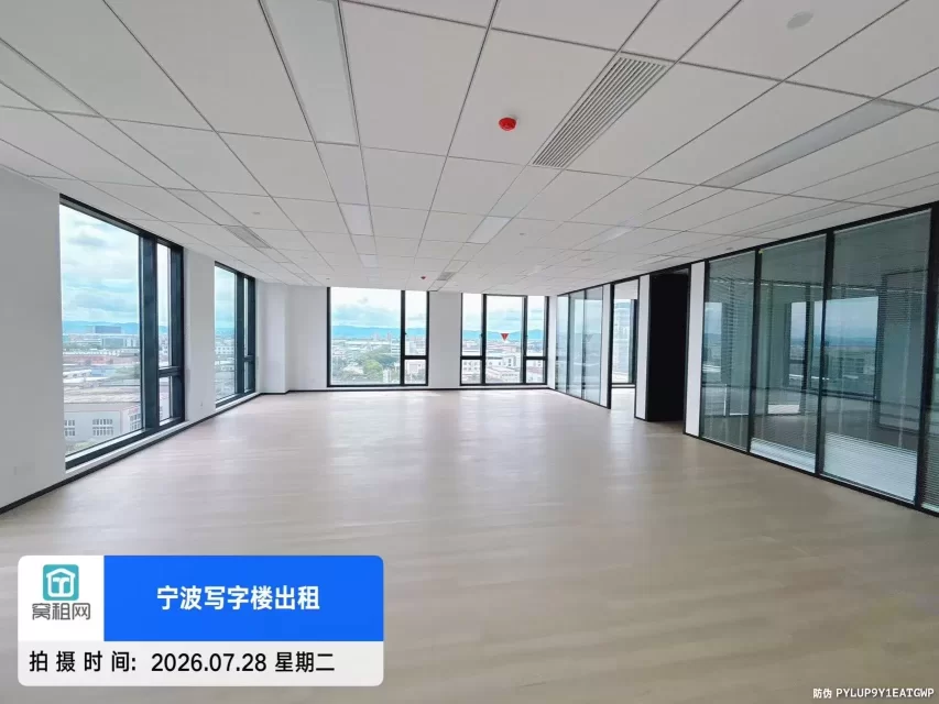 宁波鄞州区姜山地铁口山河大厦658平米东南朝向精装修办公室出租