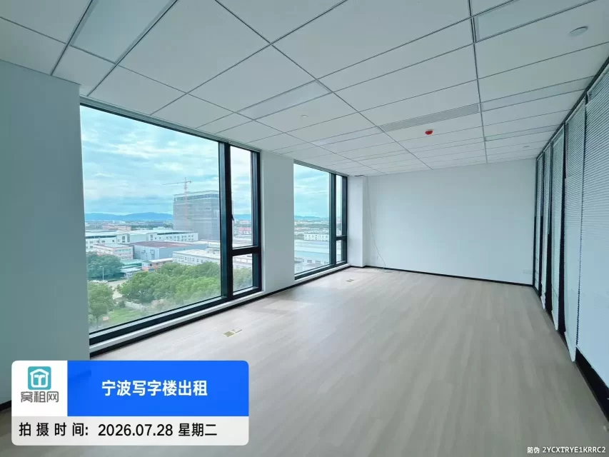 宁波鄞州区姜山地铁口山河大厦658平米东南朝向精装修办公室出租