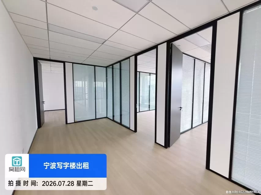 宁波鄞州区姜山地铁口山河大厦658平米东南朝向精装修办公室出租