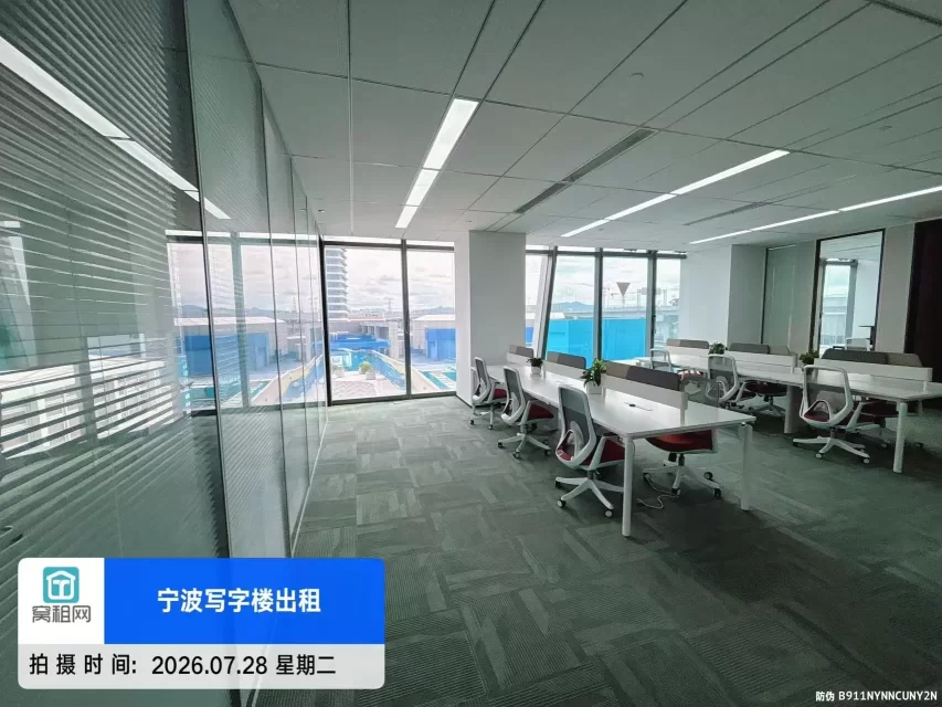 宁波奉化方桥地铁口金茂大厦298平米写字楼精装修拎包入住