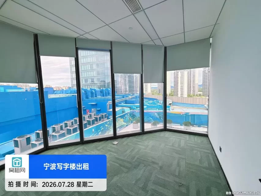 奉化金茂广场写字楼208平米  1.3元/天/每平方米 含税价出租
