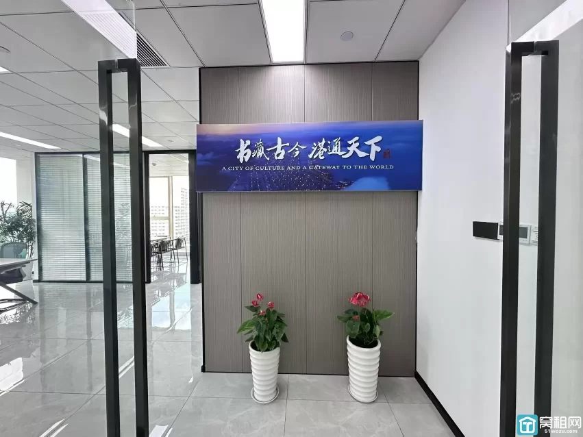 宁波高新区华恒凌云大厦 ​精装边套138平 ​双隔间 适合各类企业办公