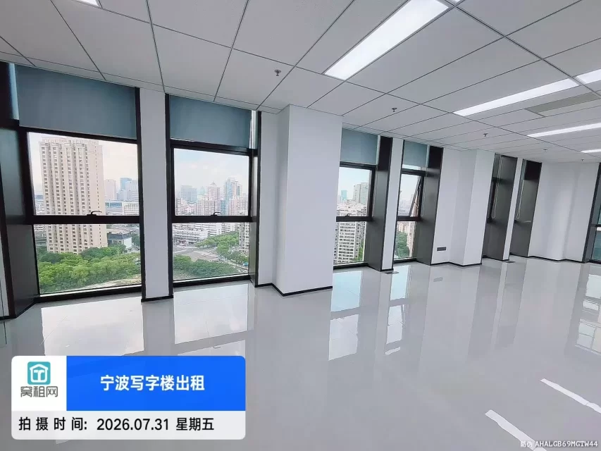 宁波4号线兴宁桥站附近数字港航大厦出租181平米大通间出租1.9元