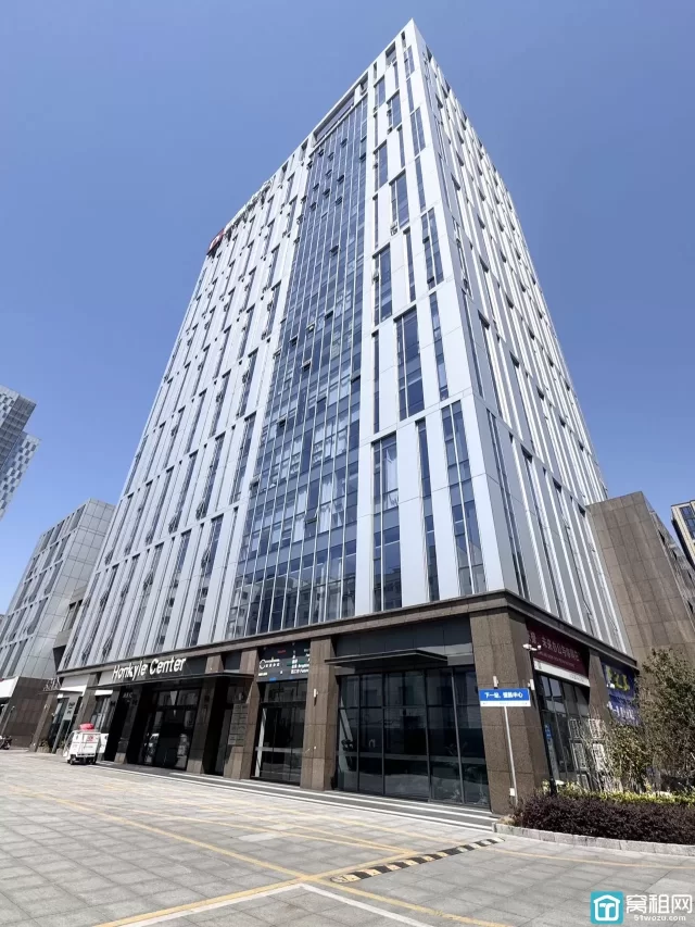 恒凯中心opc社区面积28平方（朝南有窗）每月2494元出租
