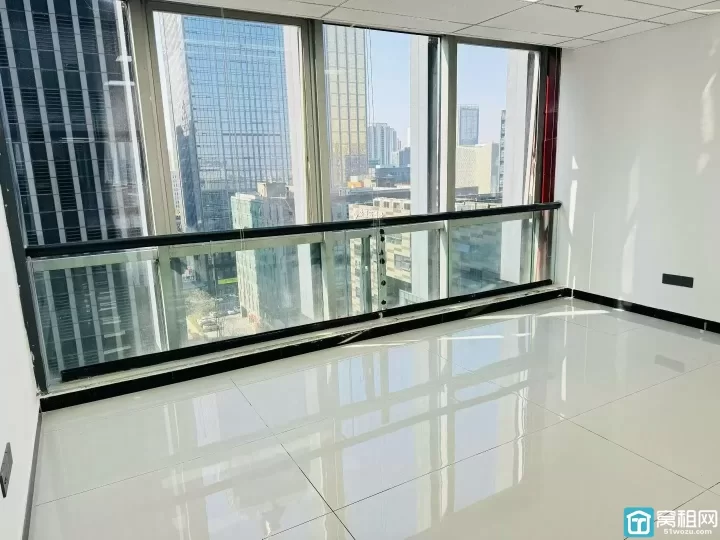 奥克斯大厦面积268平，南北朝向，朝北望鄞州公园租金8888元/月