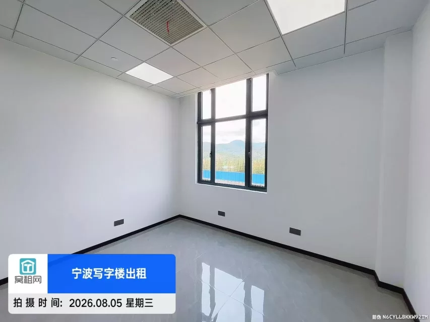 宁波北仑大碶华庭商务中心出租70平米精装修办公室