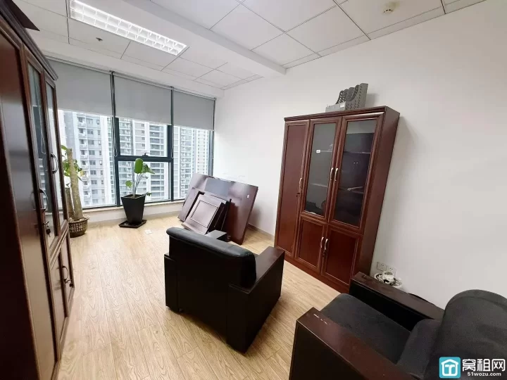 宁波潘火街道和荣大厦272平方，单价1.66元/平方/天，租金164600元
