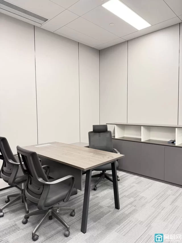 宁波塔 • 臻选办公建面109㎡ 东向全景采光 无西晒|空间规整通透