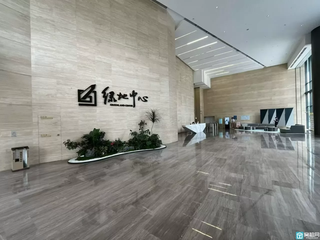 来福士对面宁波绿地中心3号楼面积453平特价房源仅需单价1.2元
