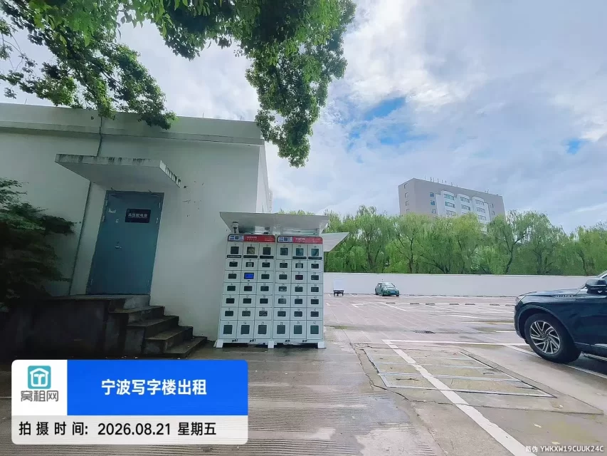 宁波云创浙理青年国度停车场收费资费多少？