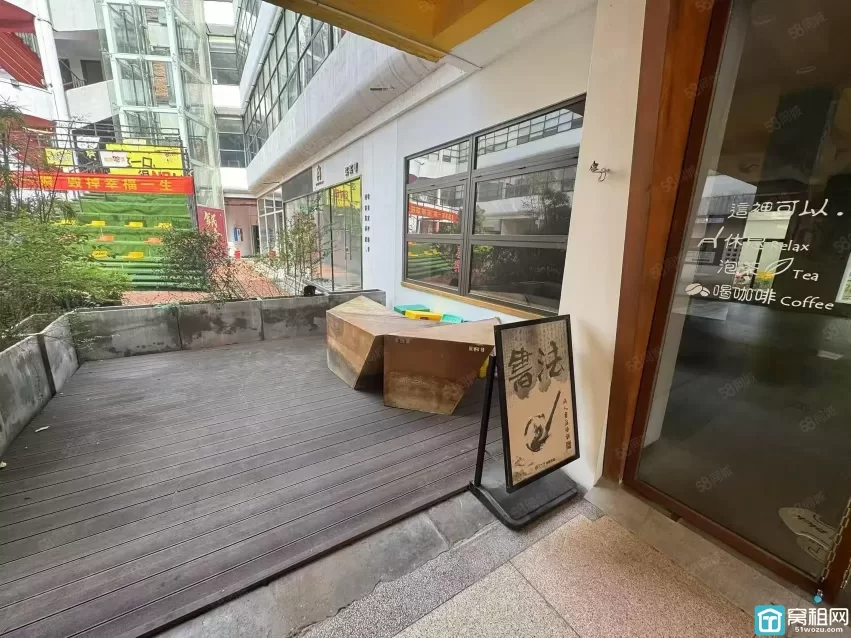 宁波鄞州区集合广场店铺107平米出租