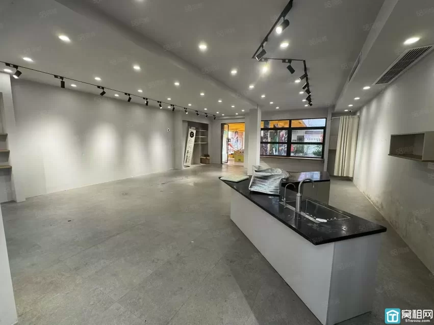 宁波鄞州区集合广场店铺107平米出租