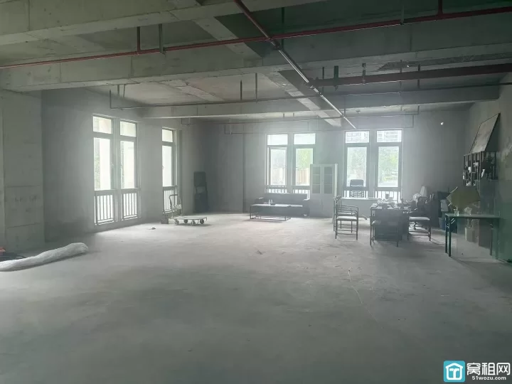 宁波江北区金麟大厦店铺300平米招租