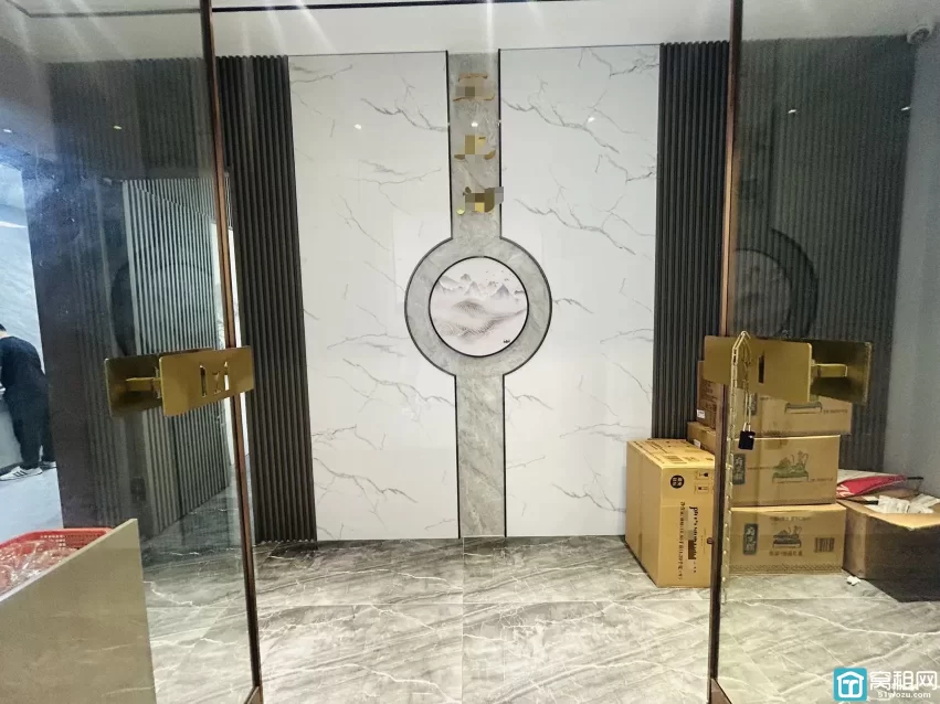 宁波鄞州区东轩大厦会所 正元名庭楼上面积:206.6平，月租金12000元/月